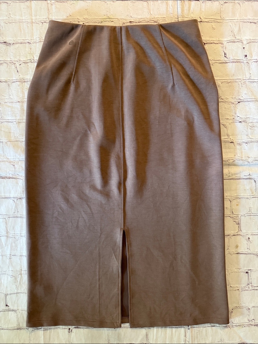 Lululemon Softstreme High-Rise Midi Skirt in Taupetastic Beige Size 10 Medium - Picture 4 of 6